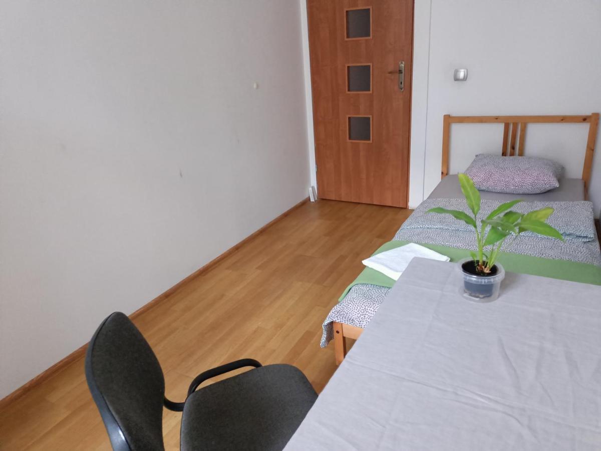 Cruz Mieszkanie Pokoje Centrum Przytulny Czysty Lokal Na Noc Lodz  Exterior photo